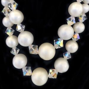 DOUBLE STRAND PEARL& CRYSTAL VINTAGE NECKLACE 17"